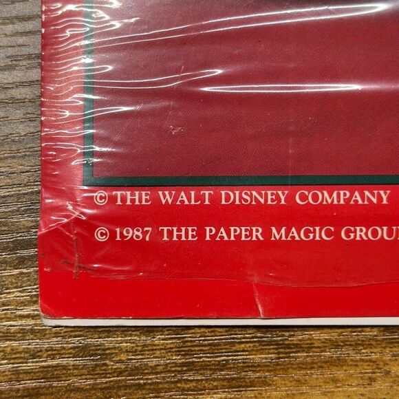 Vintage 1987 Eureka Mickey Mouse 16" Christmas Honeycomb Tissue Centerpiece - Picture 4 of 6